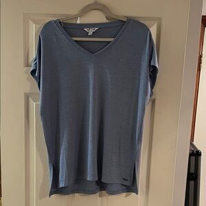 Orvis Women's Blue V-Neck Sweater